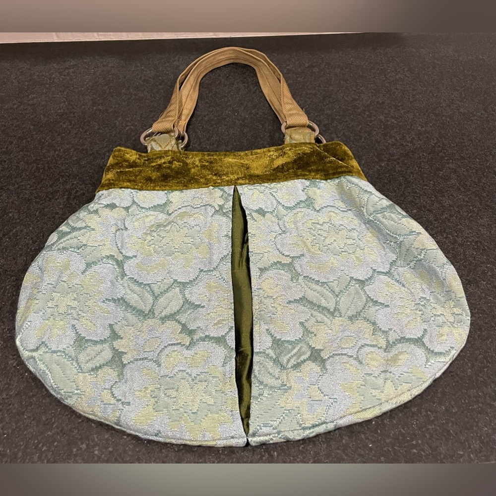 KIM WHITE VINTAGE HANDBAG